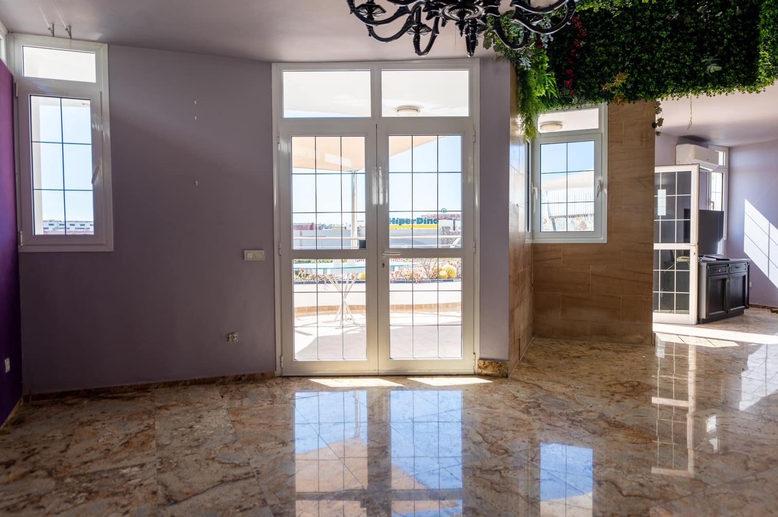 5 bedroom Villa for sale in San Bartolome de Tirajana with pool - € 1,150,000 (Ref: 9659456)