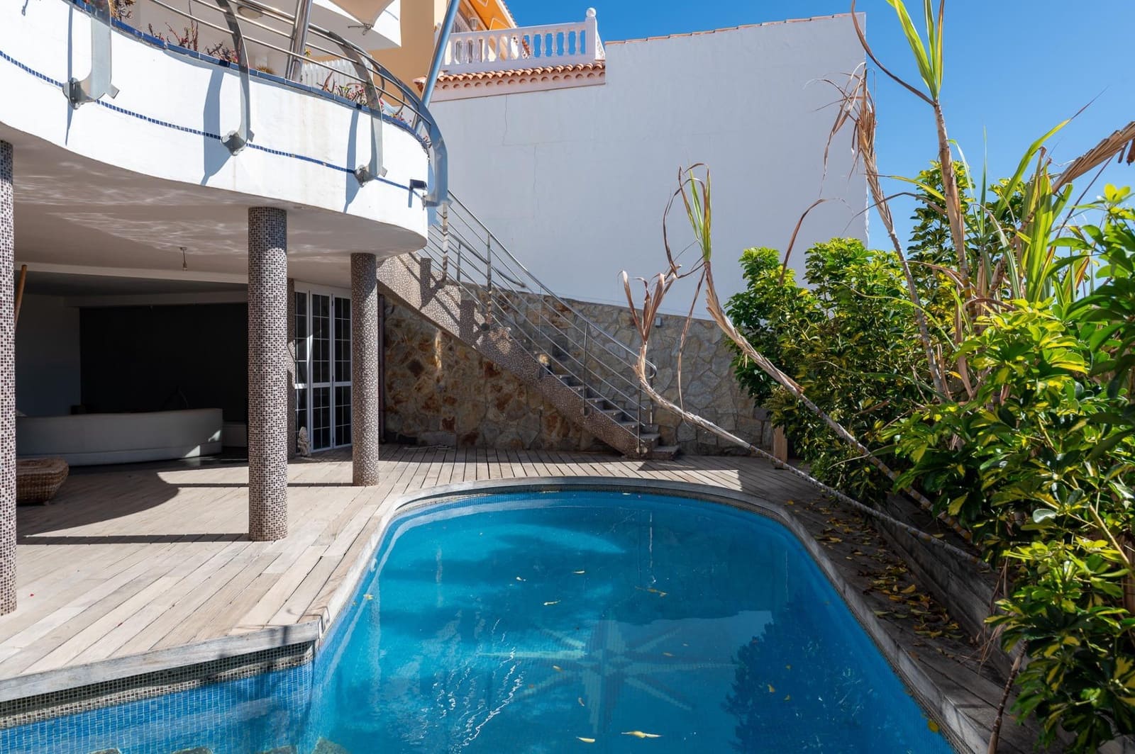 5 bedroom Villa for sale in San Bartolome de Tirajana with pool - € 1,150,000 (Ref: 9659456)