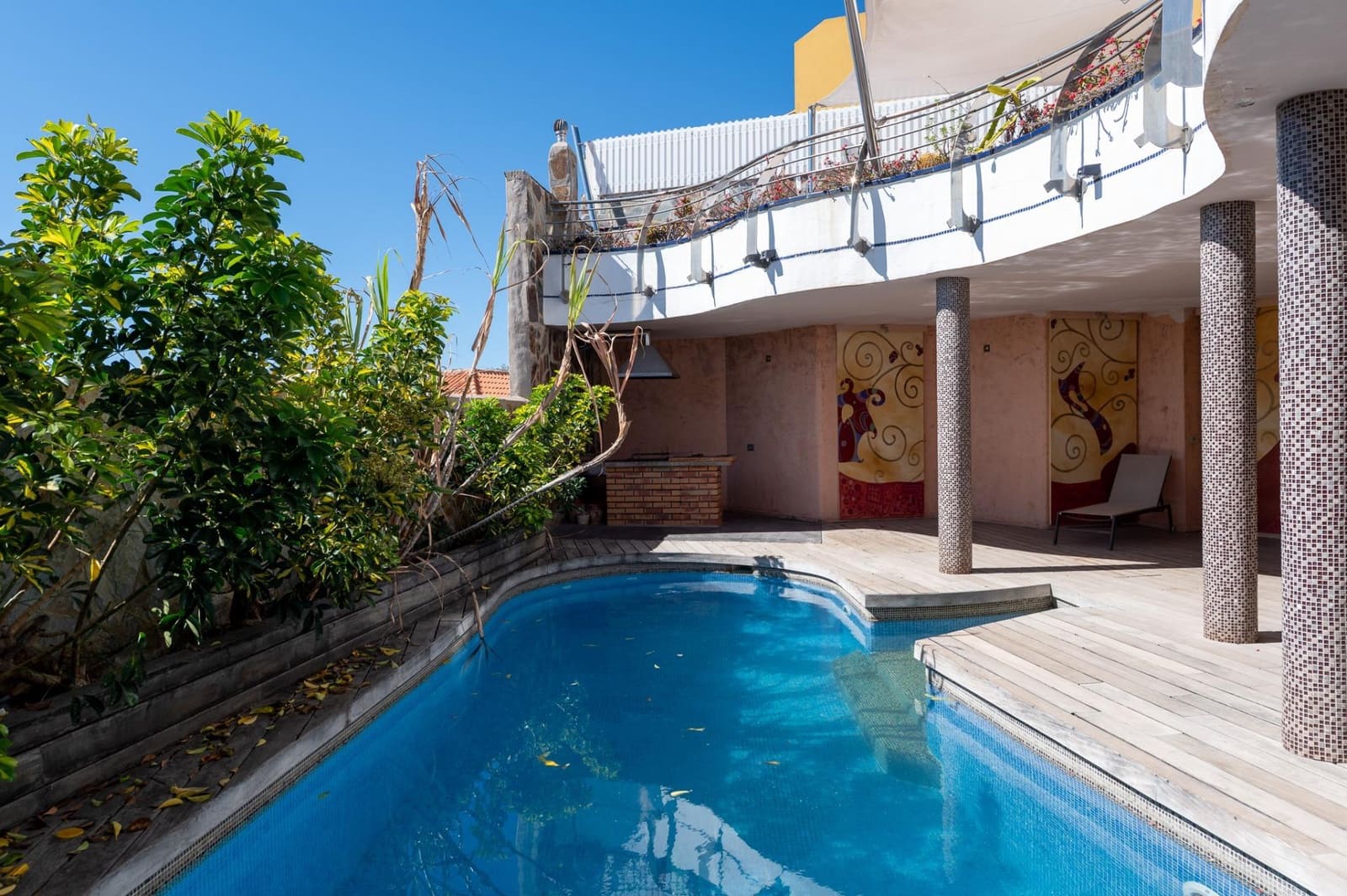 5 bedroom Villa for sale in San Bartolome de Tirajana with pool - € 1,150,000 (Ref: 9659456)