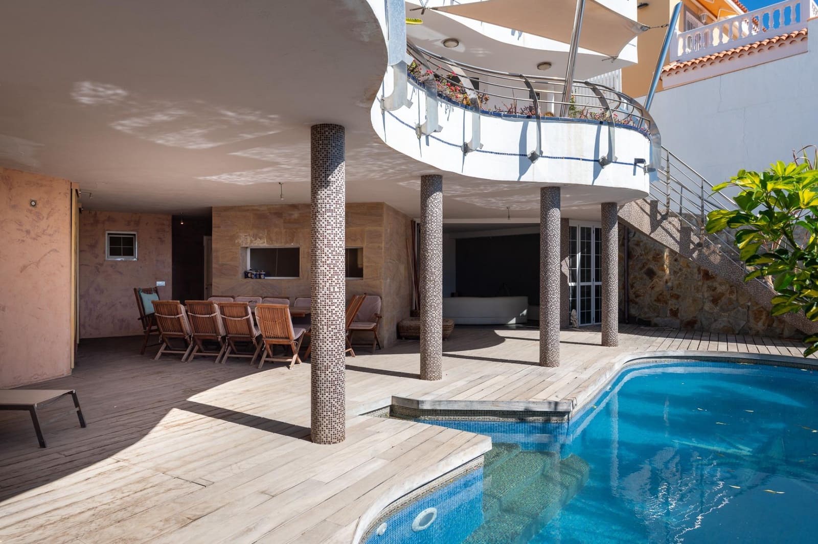 5 bedroom Villa for sale in San Bartolome de Tirajana with pool - € 1,150,000 (Ref: 9659456)