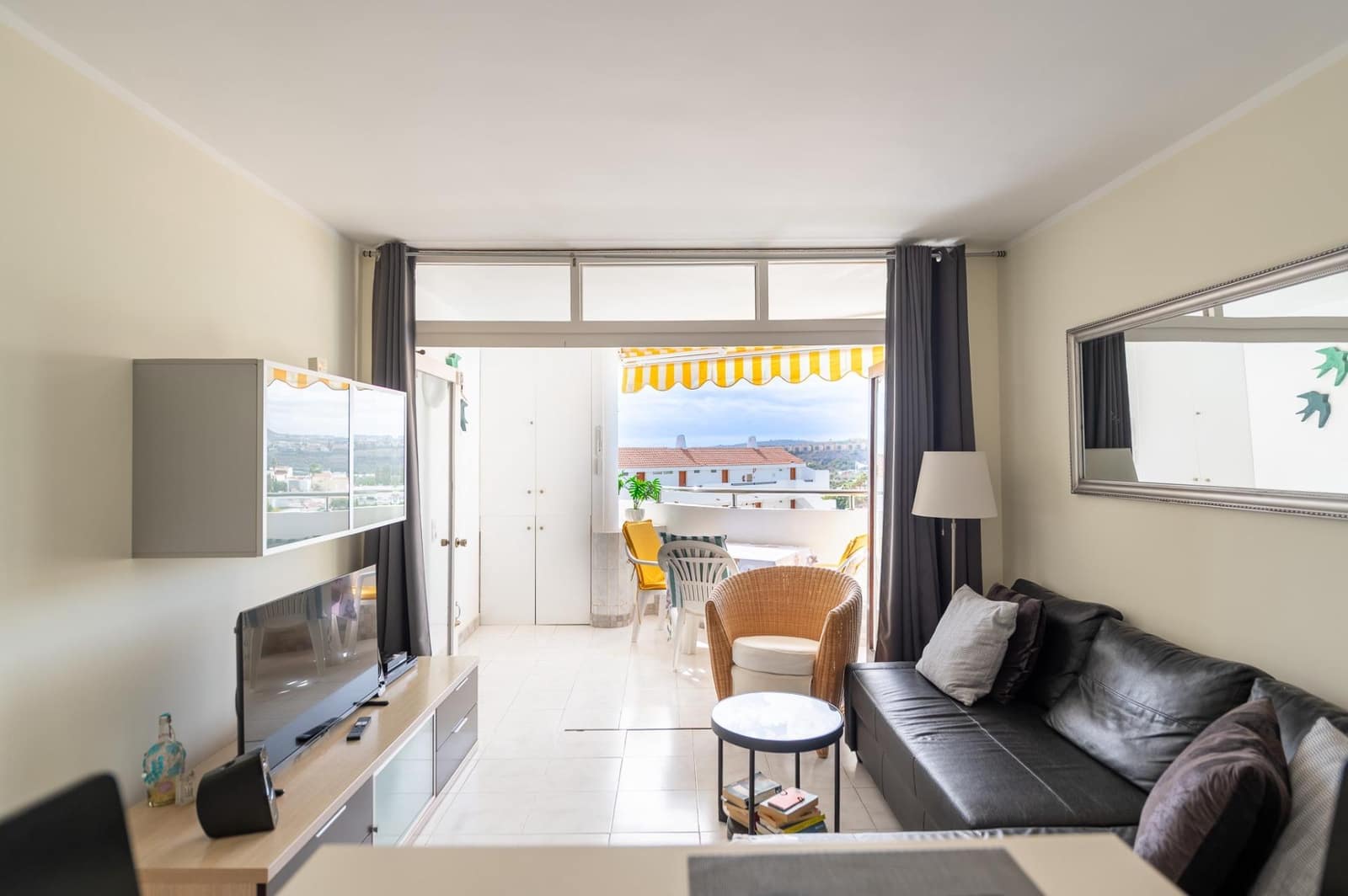 1 bedroom Apartment for sale in Playa del Ingles with pool - € 220,000 (Ref: 9711990)