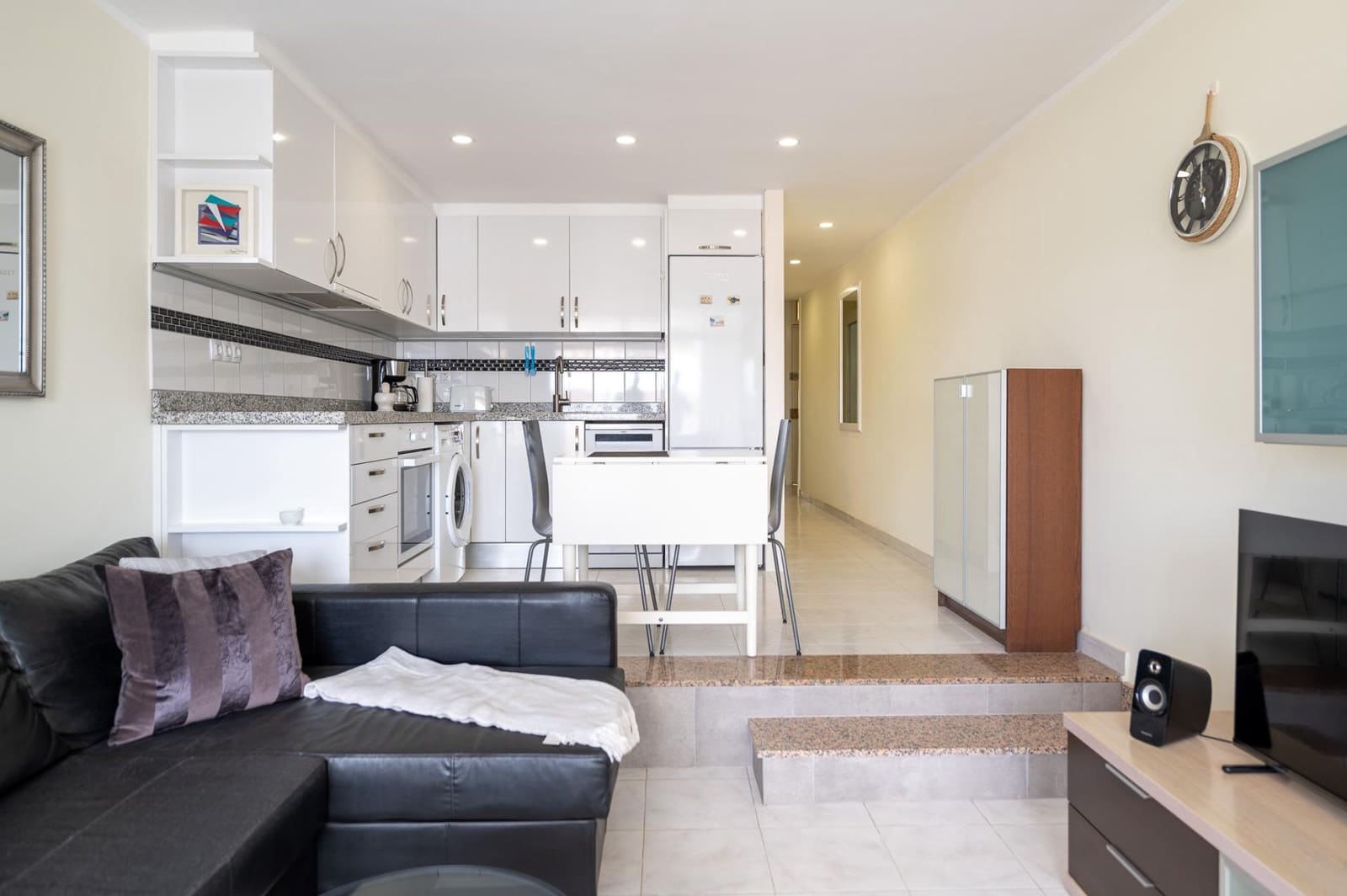 1 bedroom Apartment for sale in Playa del Ingles with pool - € 220,000 (Ref: 9711990)