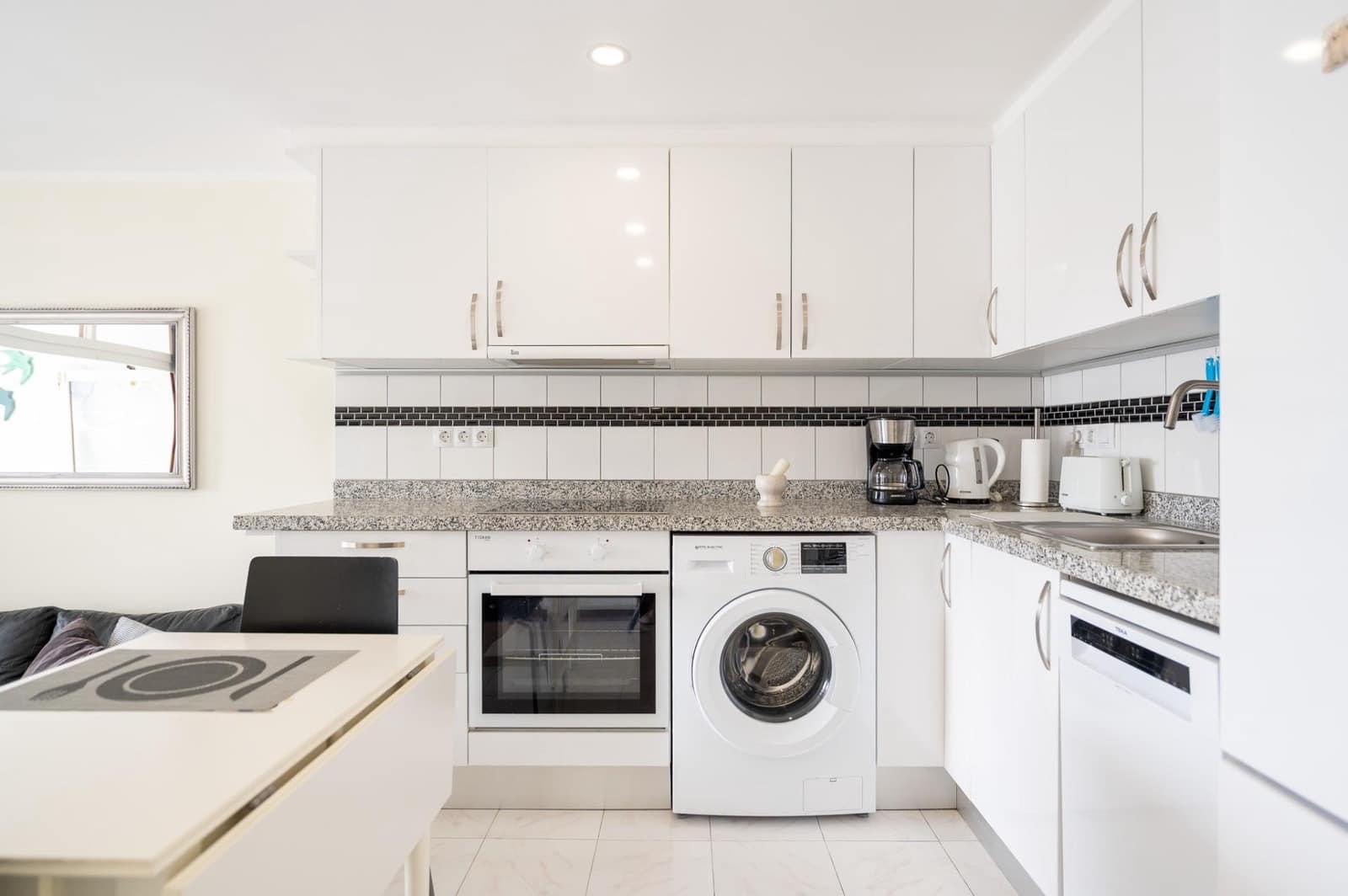 1 bedroom Apartment for sale in Playa del Ingles with pool - € 220,000 (Ref: 9711990)