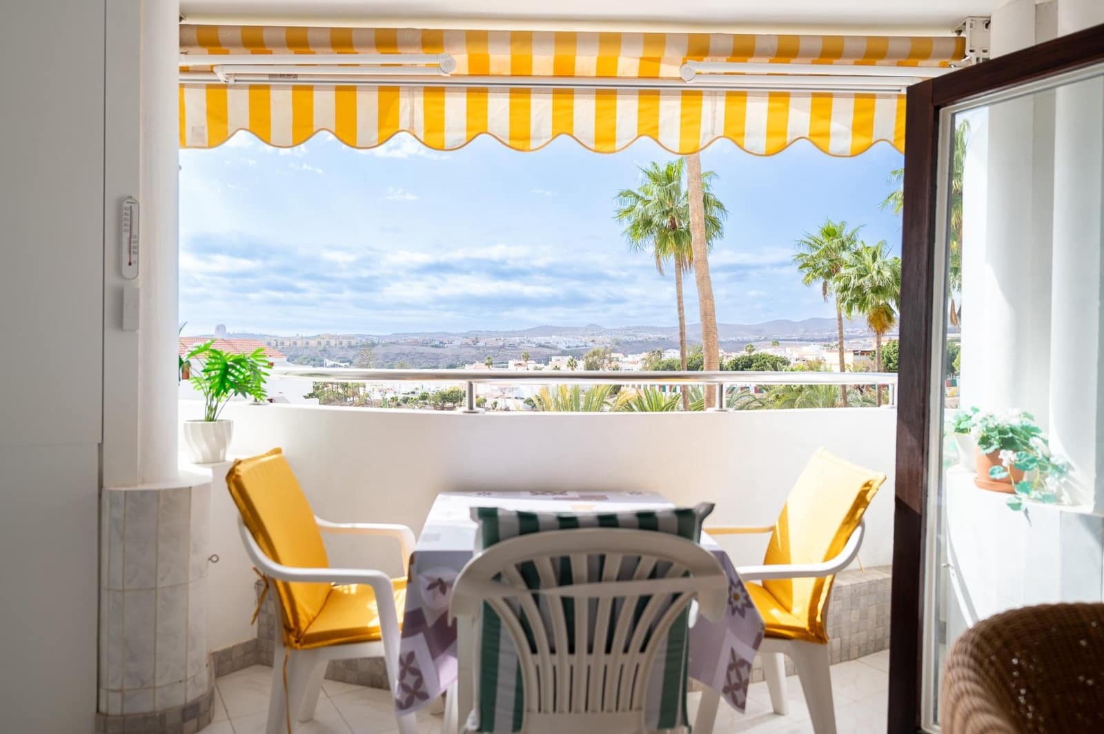 1 bedroom Apartment for sale in Playa del Ingles with pool - € 220,000 (Ref: 9711990)