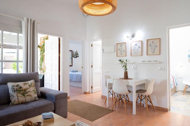 2 slaapkamer Bungalow te koop in Maspalomas, San Bartolomé de Tirajana met zwembad - € 375.000 (Ref: 9815863)