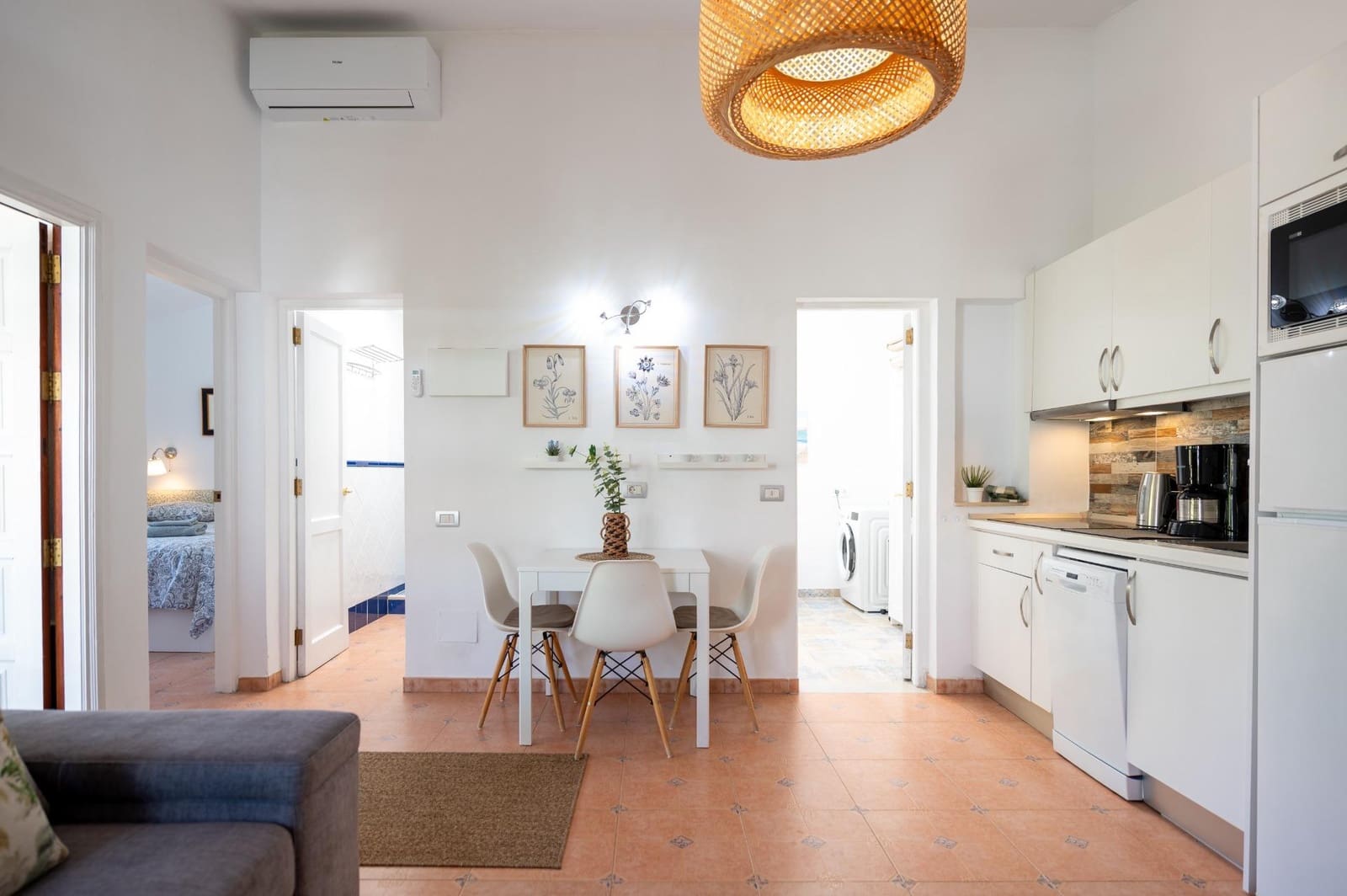 2 slaapkamer Bungalow te koop in Maspalomas met zwembad - € 375.000 (Ref: 9815863)