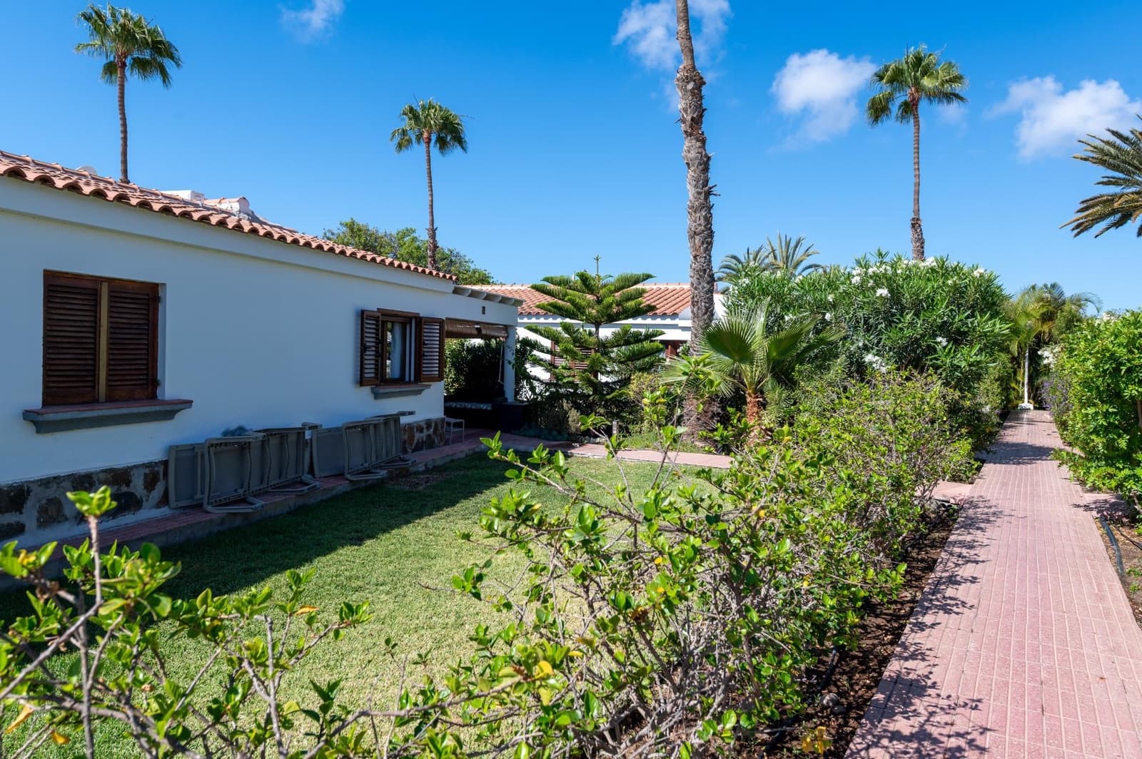 2 slaapkamer Bungalow te koop in Maspalomas met zwembad - € 375.000 (Ref: 9815863)