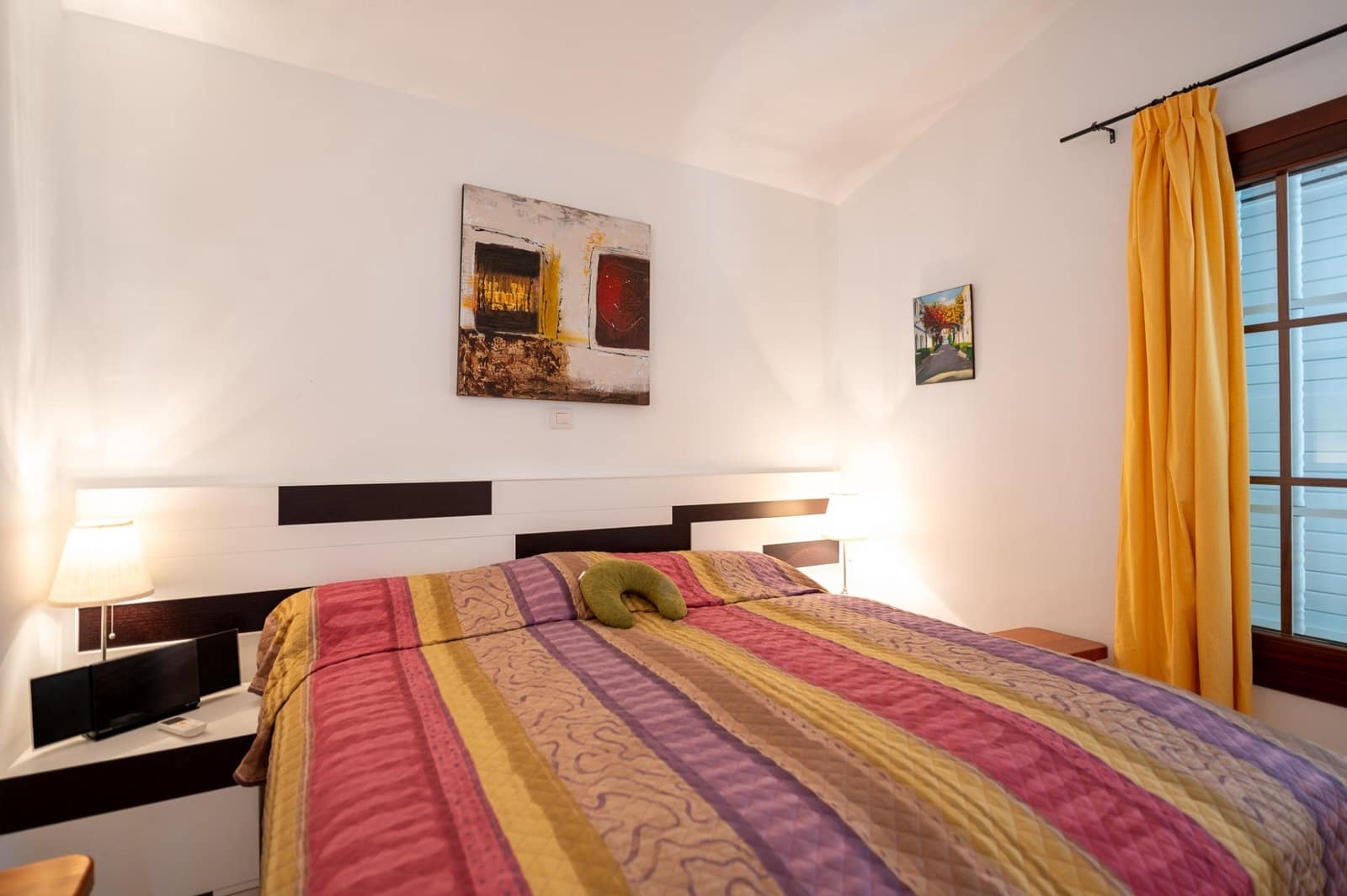 2 bedroom Bungalow for sale in Maspalomas with pool - € 425,000 (Ref: 9936410)