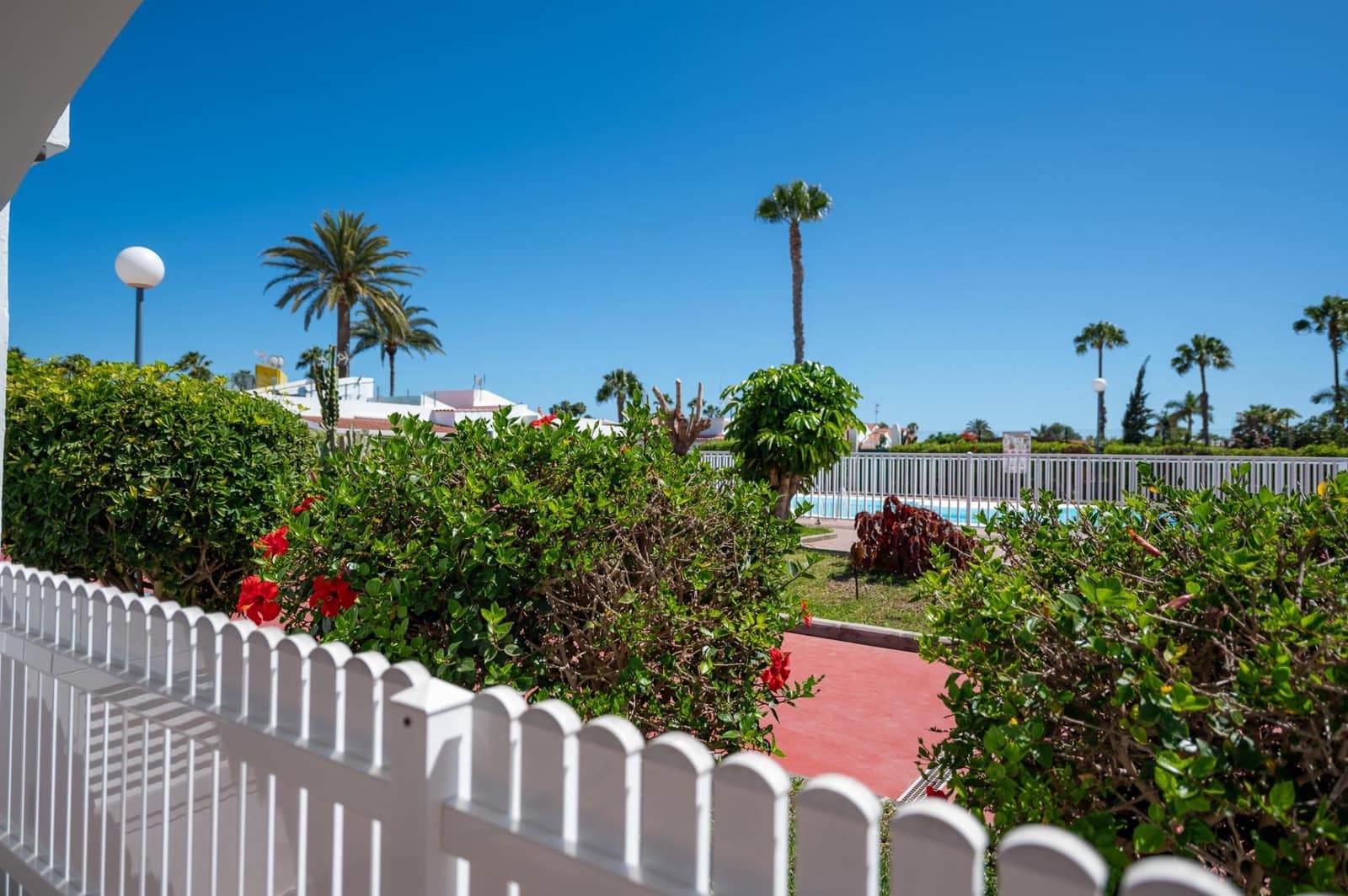2 bedroom Bungalow for sale in Maspalomas with pool - € 425,000 (Ref: 9936410)