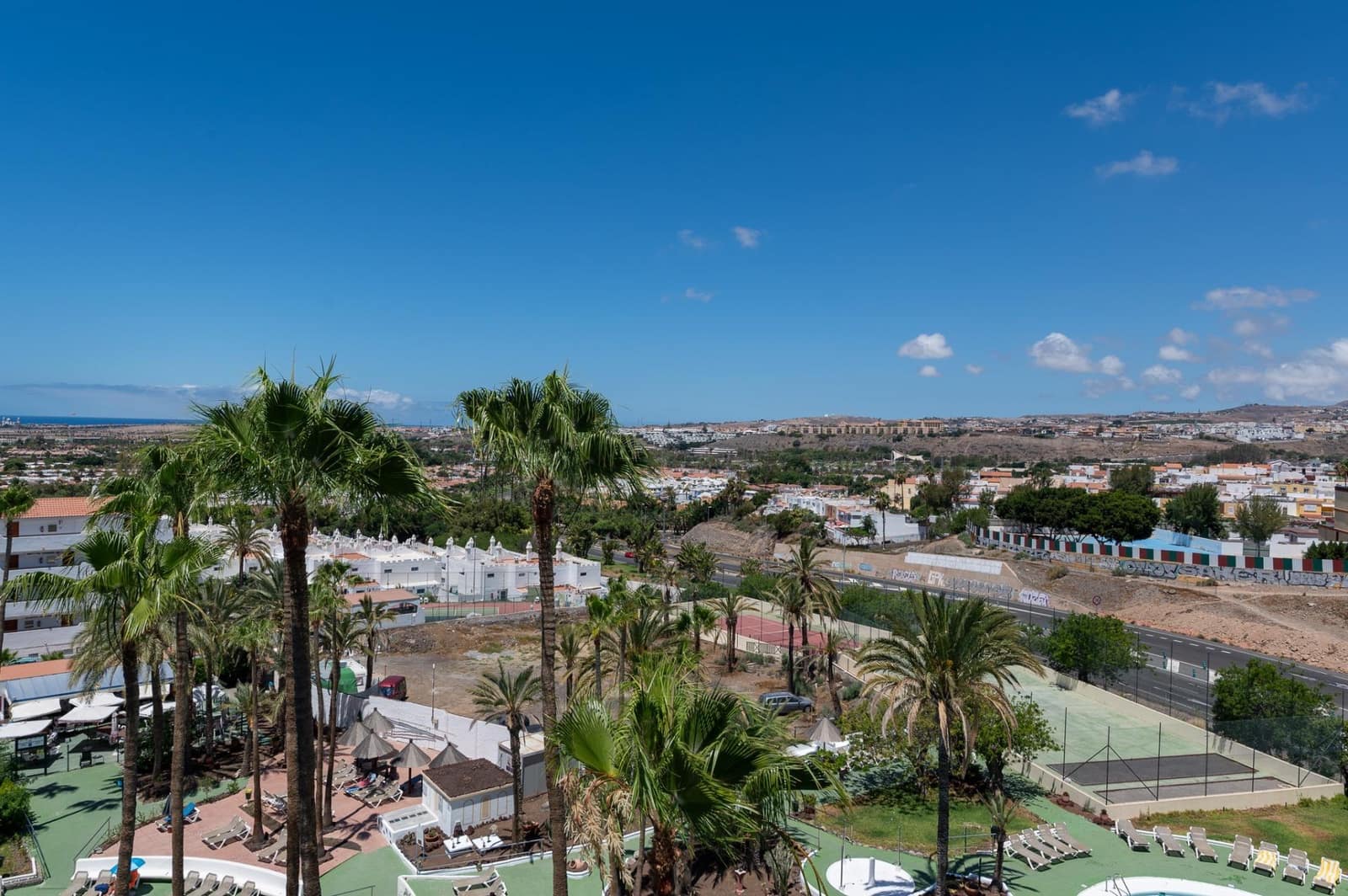 1 bedroom Apartment for sale in Playa del Ingles with pool - € 265,000 (Ref: 9939997)