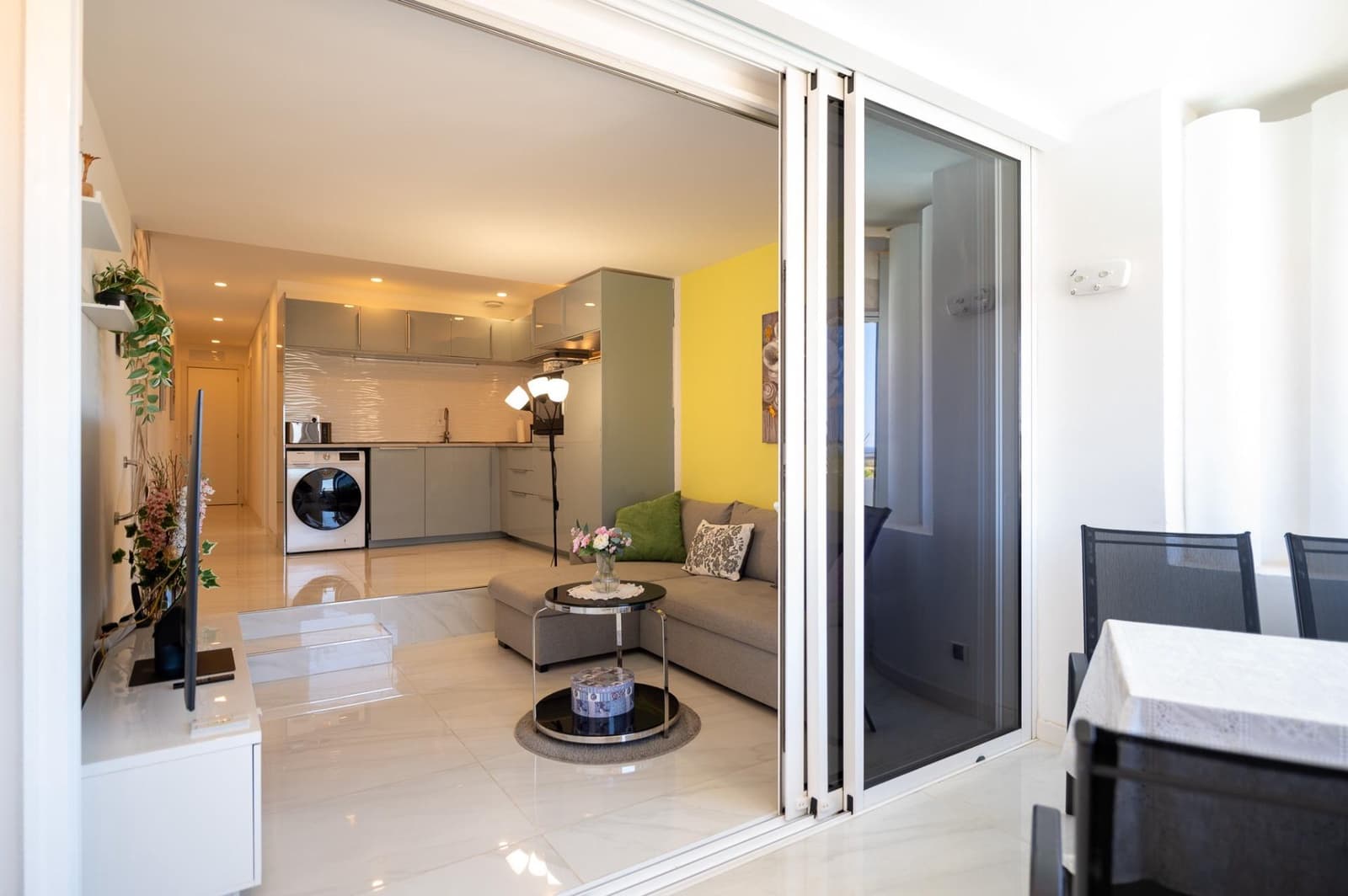 1 bedroom Apartment for sale in Playa del Ingles with pool - € 265,000 (Ref: 9939997)