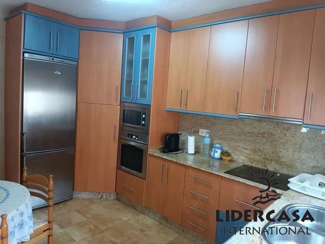 4 sypialnia Willa na sprzedaż w Dehesa de Campoamor, Orihuela z basenem garażem - 799 000 € (Ref: 9450709)