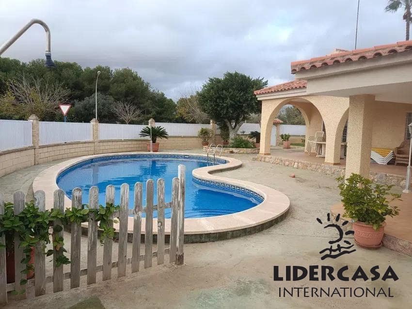 4 sypialnia Willa na sprzedaż w Orihuela z basenem garażem - 799 000 € (Ref: 9450709)