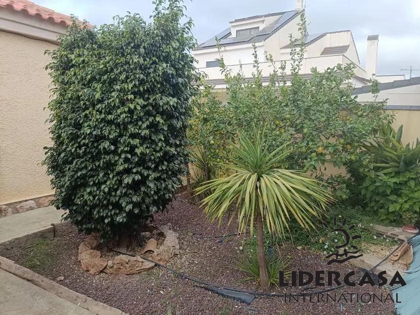 4 sypialnia Willa na sprzedaż w Orihuela z basenem garażem - 799 000 € (Ref: 9450709)