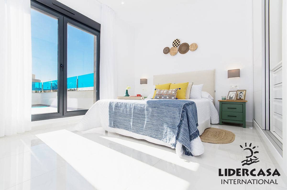 3 bedroom Semi-detached Villa for sale in Polop with pool garage - € 598,000 (Ref: 9450711)