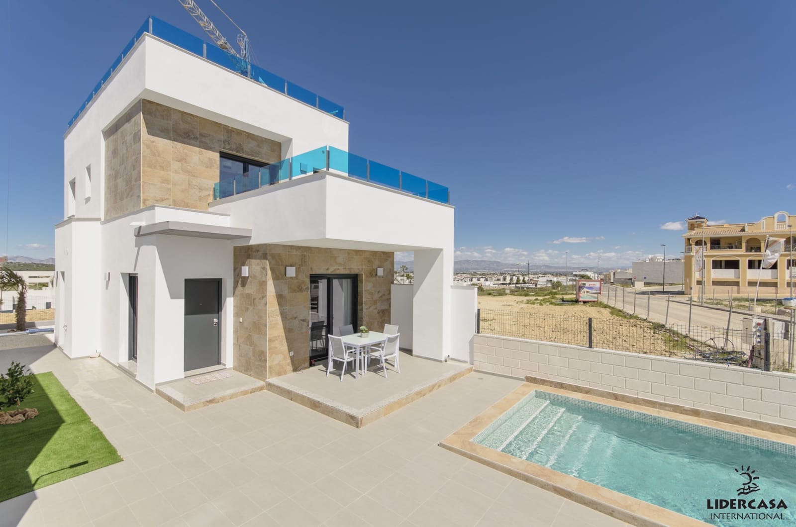 3 bedroom Semi-detached Villa for sale in Polop with pool garage - € 598,000 (Ref: 9450711)