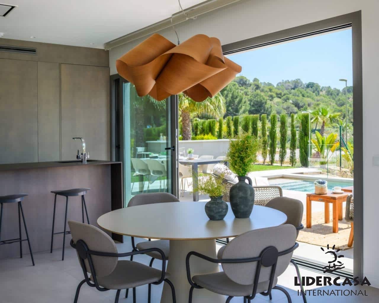 4 soveværelse Villa til salg i Dehesa de Campoamor med swimmingpool garage - € 965.000 (Ref: 9450714)