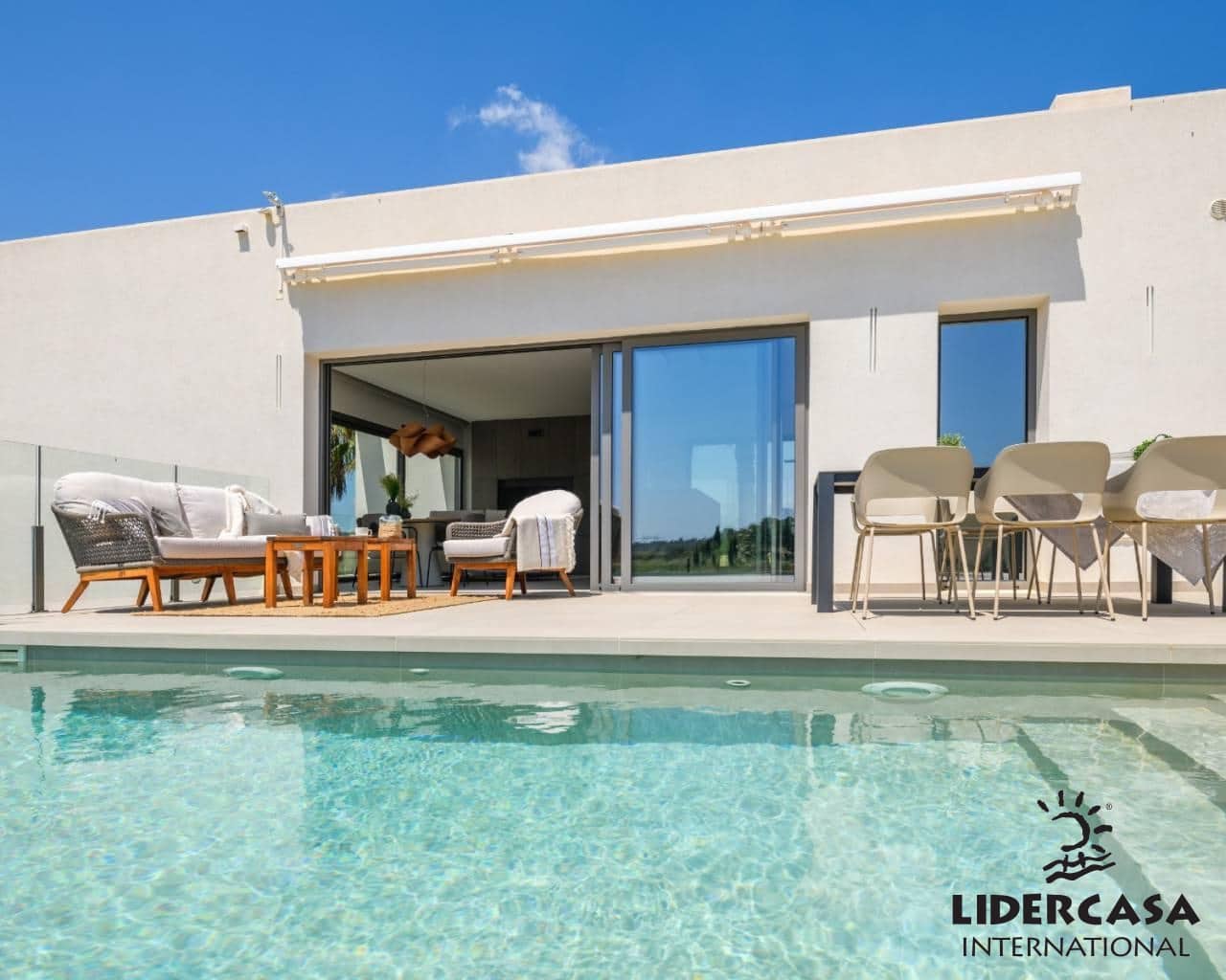 4 soveværelse Villa til salg i Dehesa de Campoamor med swimmingpool garage - € 965.000 (Ref: 9450714)