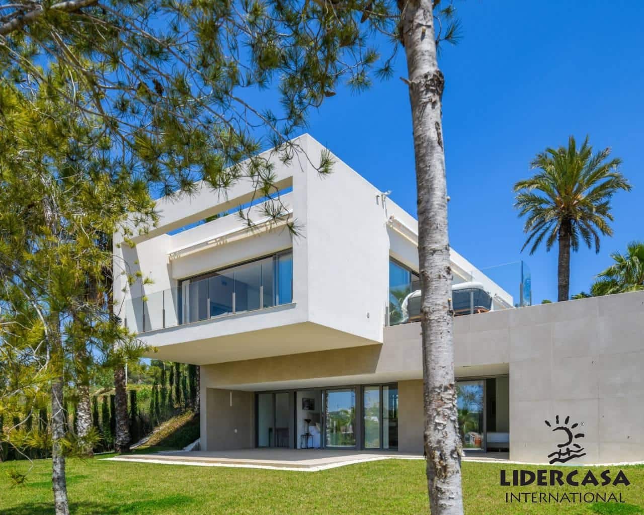 4 soveværelse Villa til salg i Dehesa de Campoamor med swimmingpool garage - € 965.000 (Ref: 9450714)