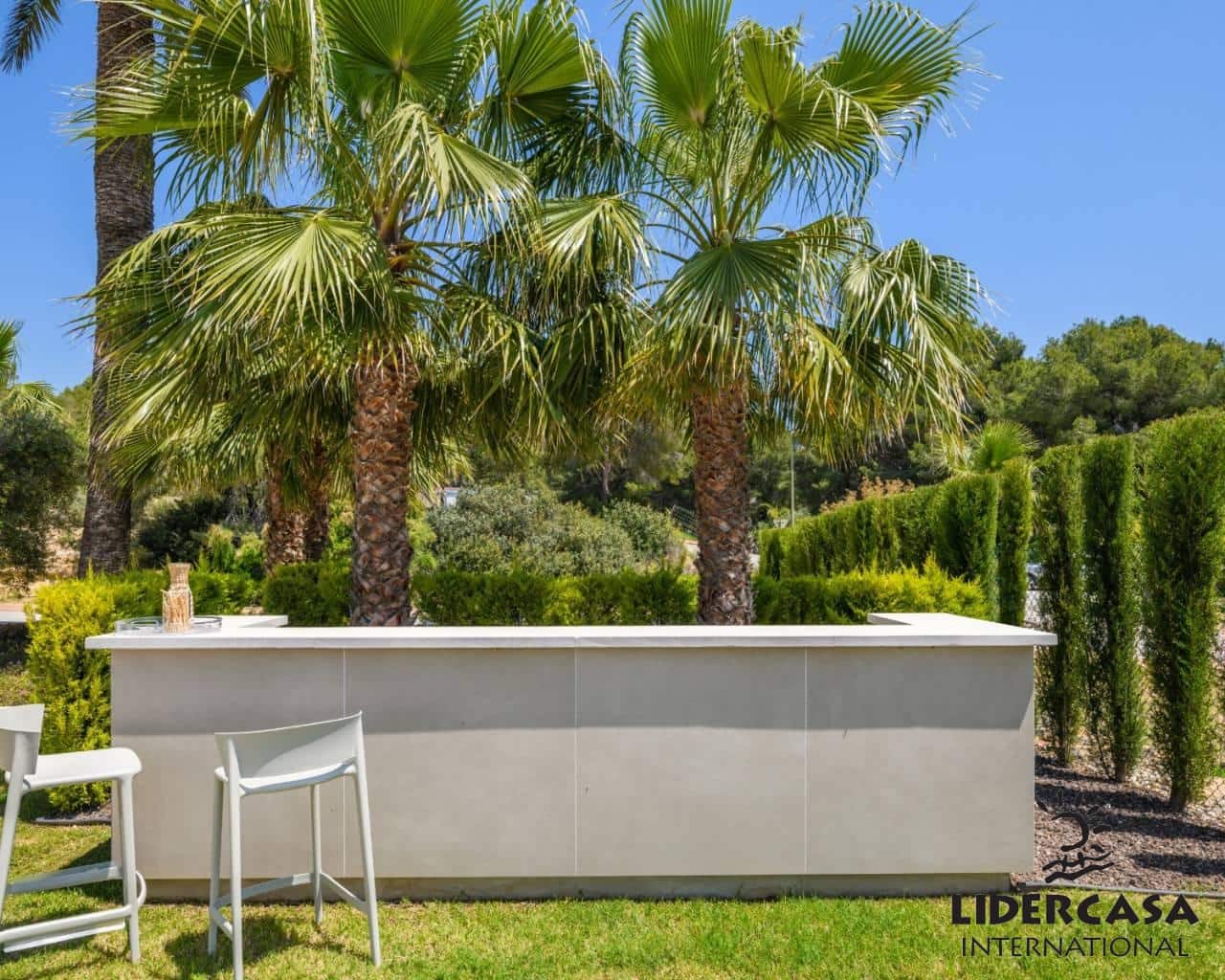 4 soveværelse Villa til salg i Dehesa de Campoamor med swimmingpool garage - € 965.000 (Ref: 9450714)