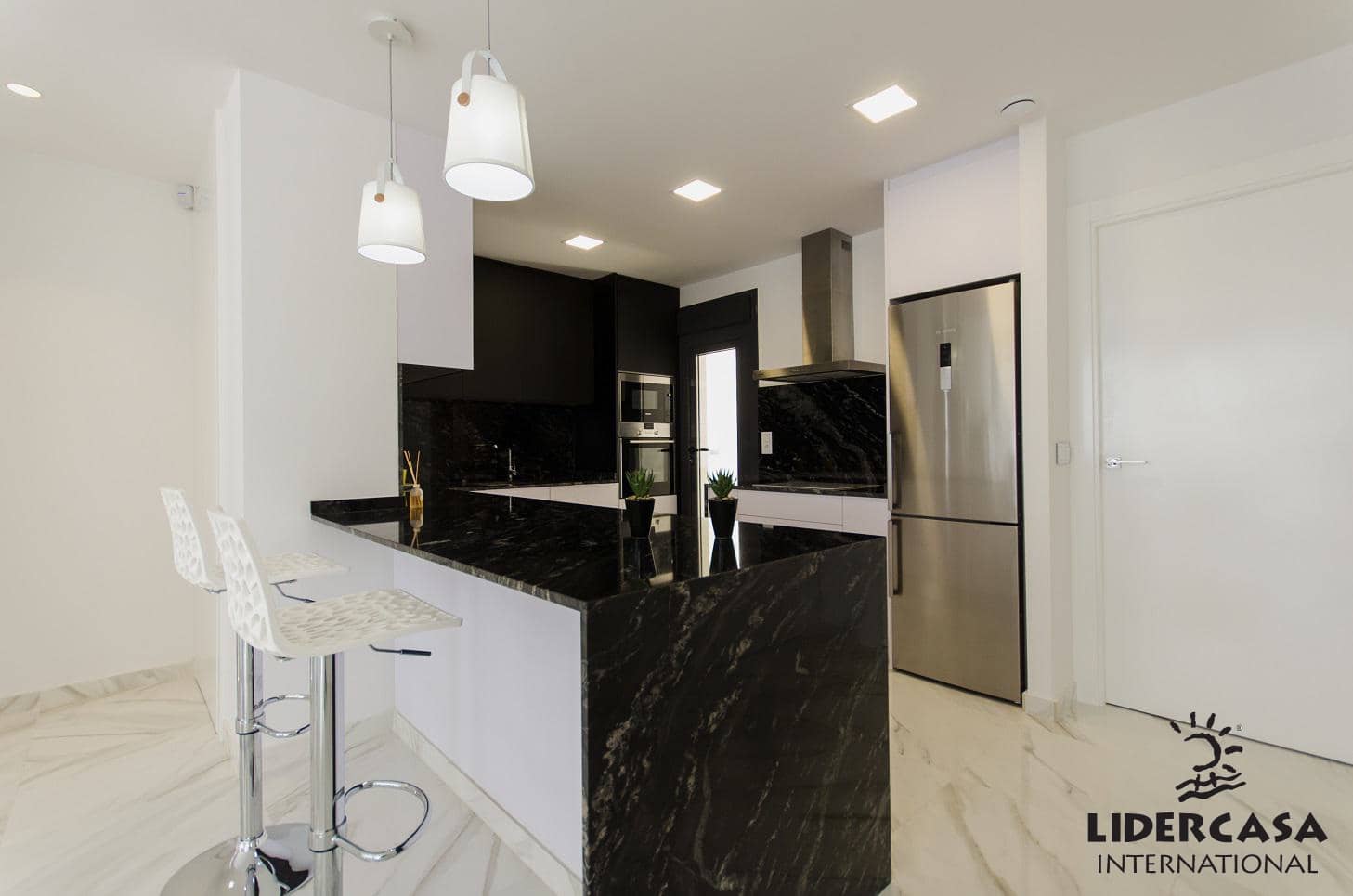 4 Zimmer Villa zu verkaufen in Orihuela mit Pool Garage - 975.000 € (Ref: 9450720)