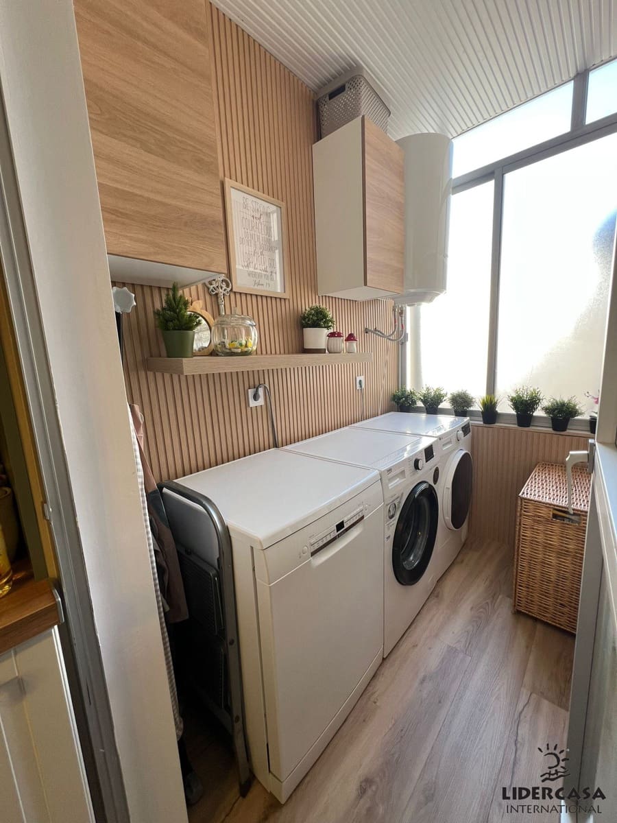 Apartamento de 3 habitaciones en Torre de la Horadada en venta - 242.000 € (Ref: 9450722)