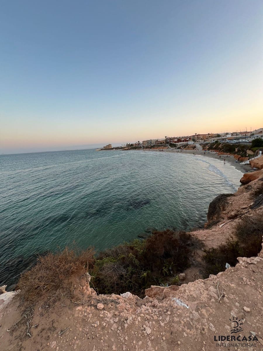 Apartamento de 3 habitaciones en Torre de la Horadada en venta - 242.000 € (Ref: 9450722)