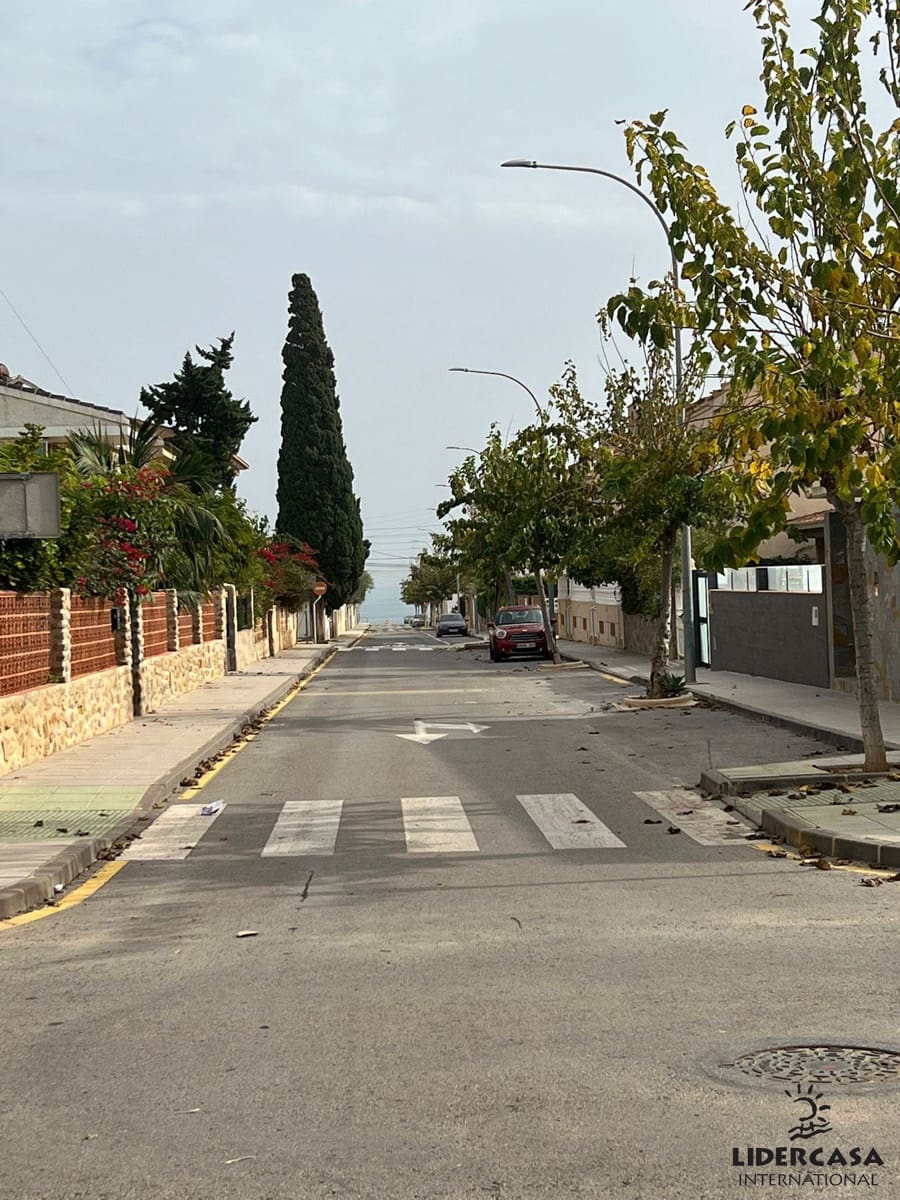 Apartamento de 3 habitaciones en Torre de la Horadada en venta - 242.000 € (Ref: 9450722)