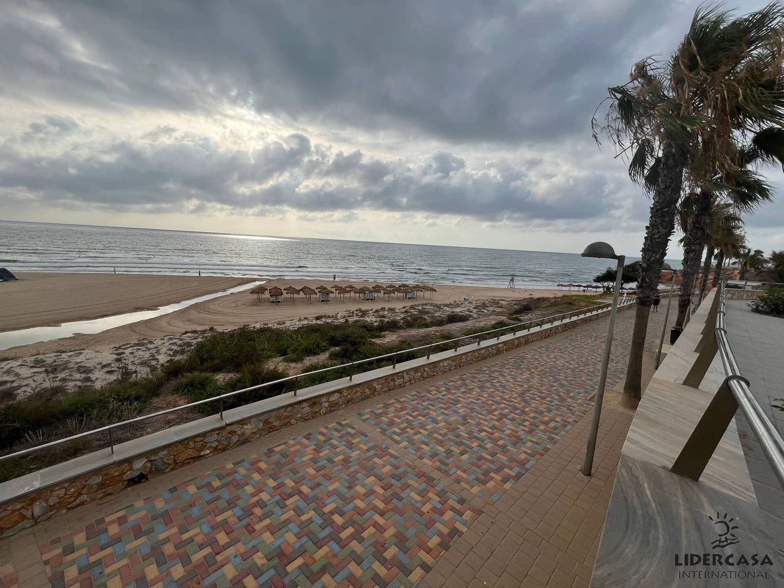 Apartamento de 3 habitaciones en Torre de la Horadada en venta - 242.000 € (Ref: 9450722)