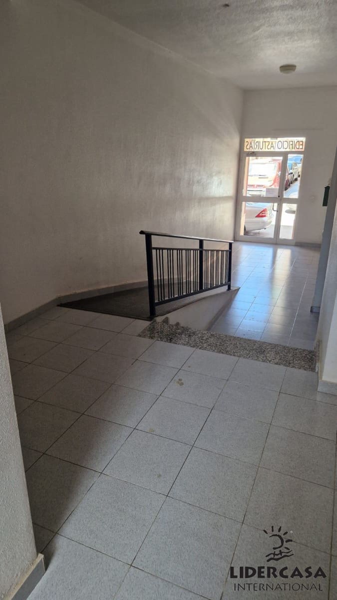 2 soveværelse Lejlighed til salg i San Pedro del Pinatar med garage - € 98.000 (Ref: 9450724)