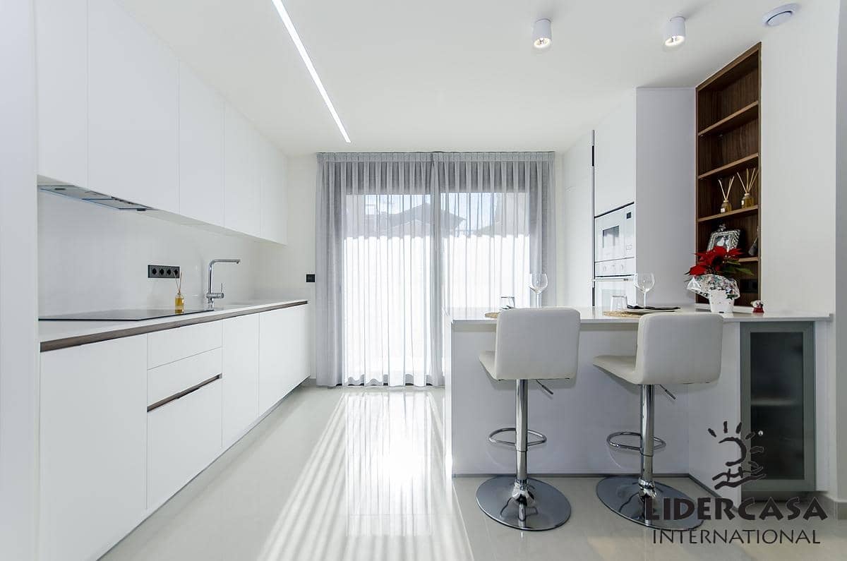 3 soveværelse Lejlighed til salg i Torrevieja med swimmingpool garage - € 305.000 (Ref: 9450726)