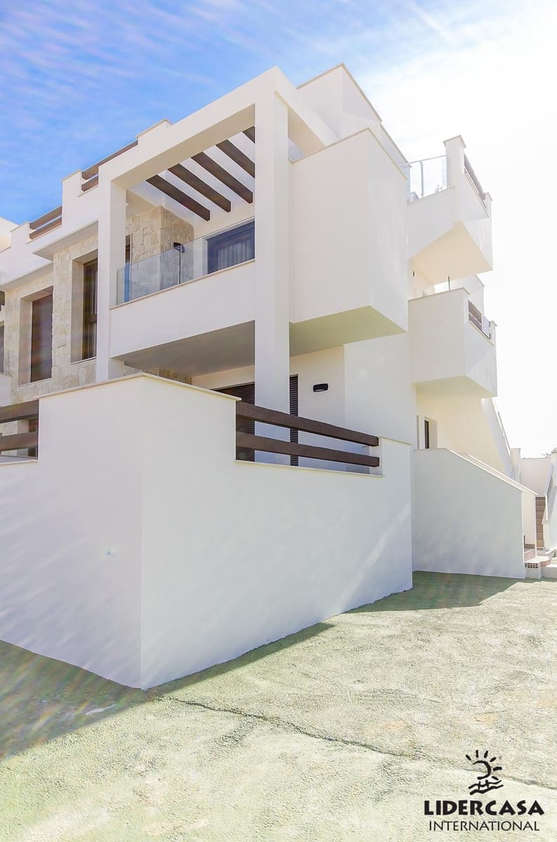 3 soveværelse Lejlighed til salg i Torrevieja med swimmingpool garage - € 305.000 (Ref: 9450726)