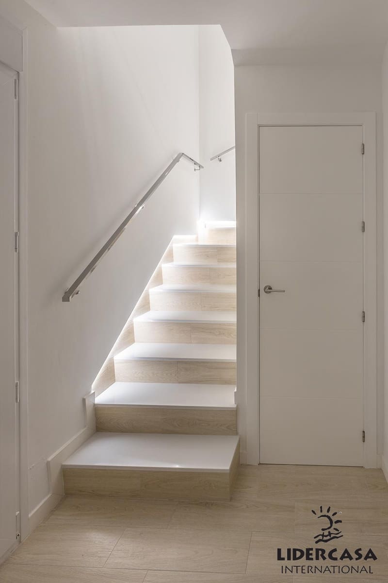 3 soveværelse Semi-Rækkehus til salg i San Pedro del Pinatar med swimmingpool - € 389.000 (Ref: 9450728)