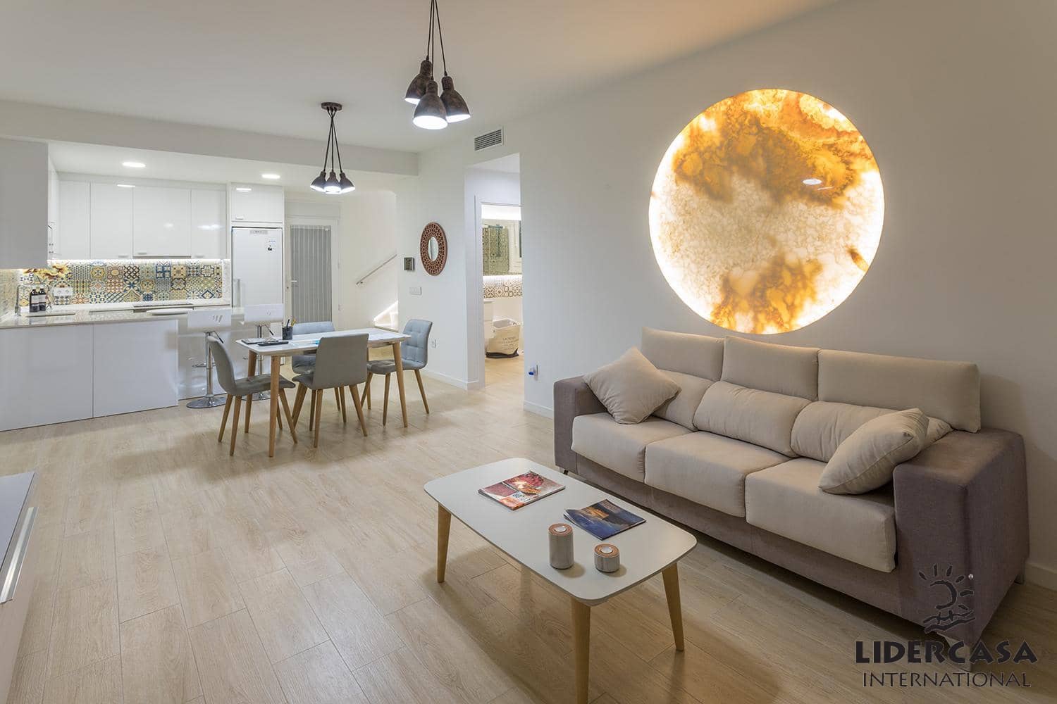 3 soveværelse Semi-Rækkehus til salg i San Pedro del Pinatar med swimmingpool - € 389.000 (Ref: 9450728)