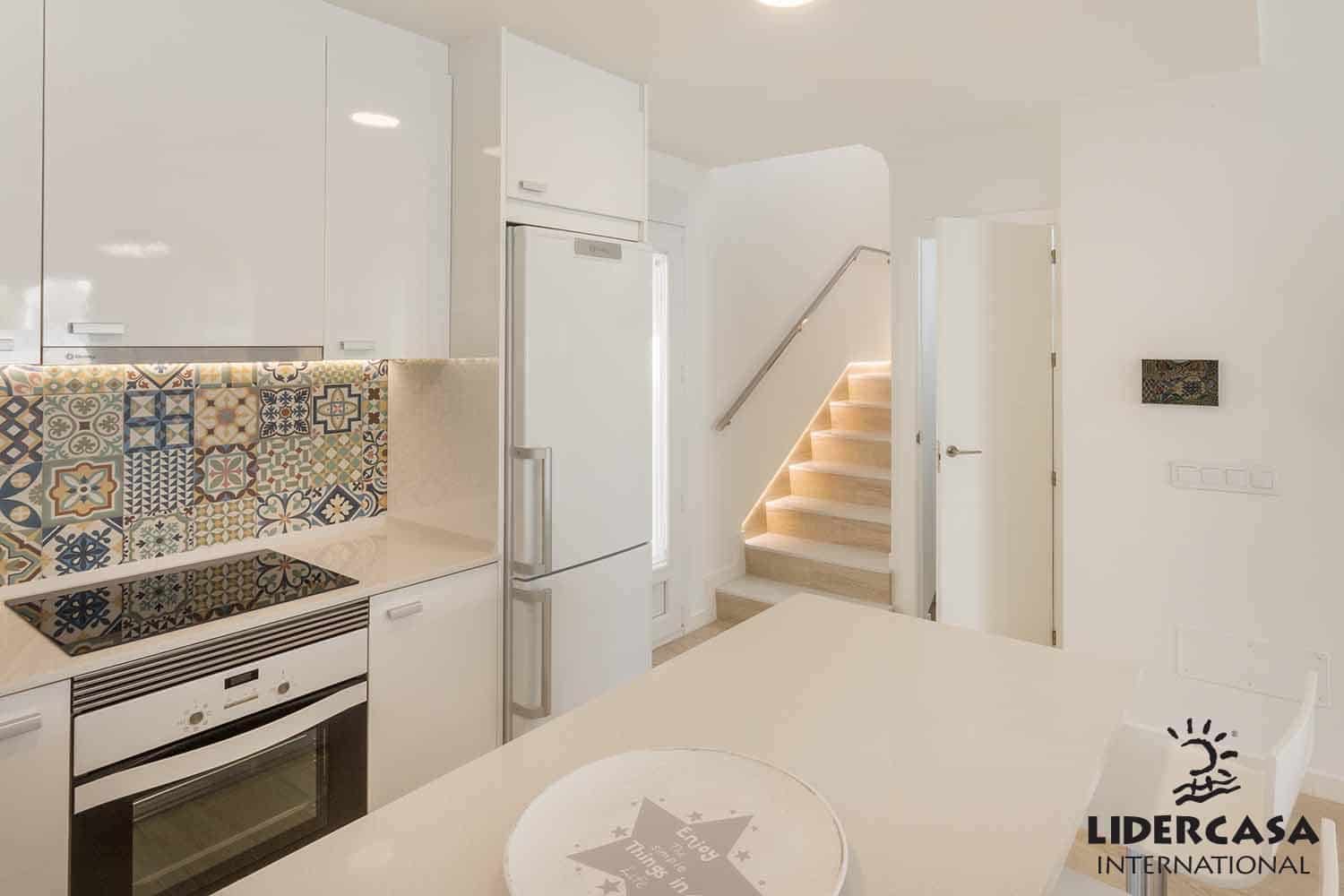 3 soveværelse Semi-Rækkehus til salg i San Pedro del Pinatar med swimmingpool - € 389.000 (Ref: 9450728)