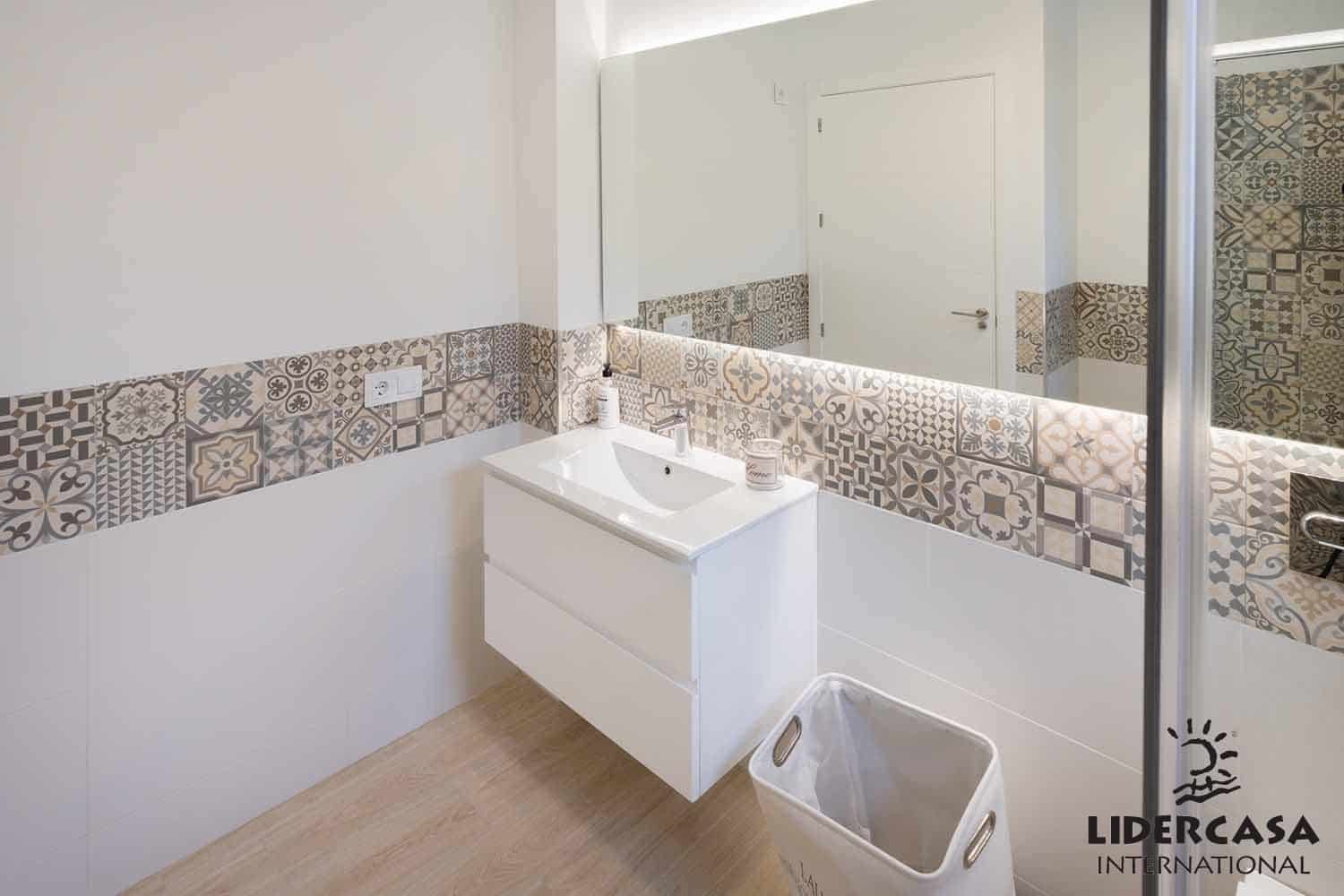 3 soveværelse Semi-Rækkehus til salg i San Pedro del Pinatar med swimmingpool - € 389.000 (Ref: 9450728)