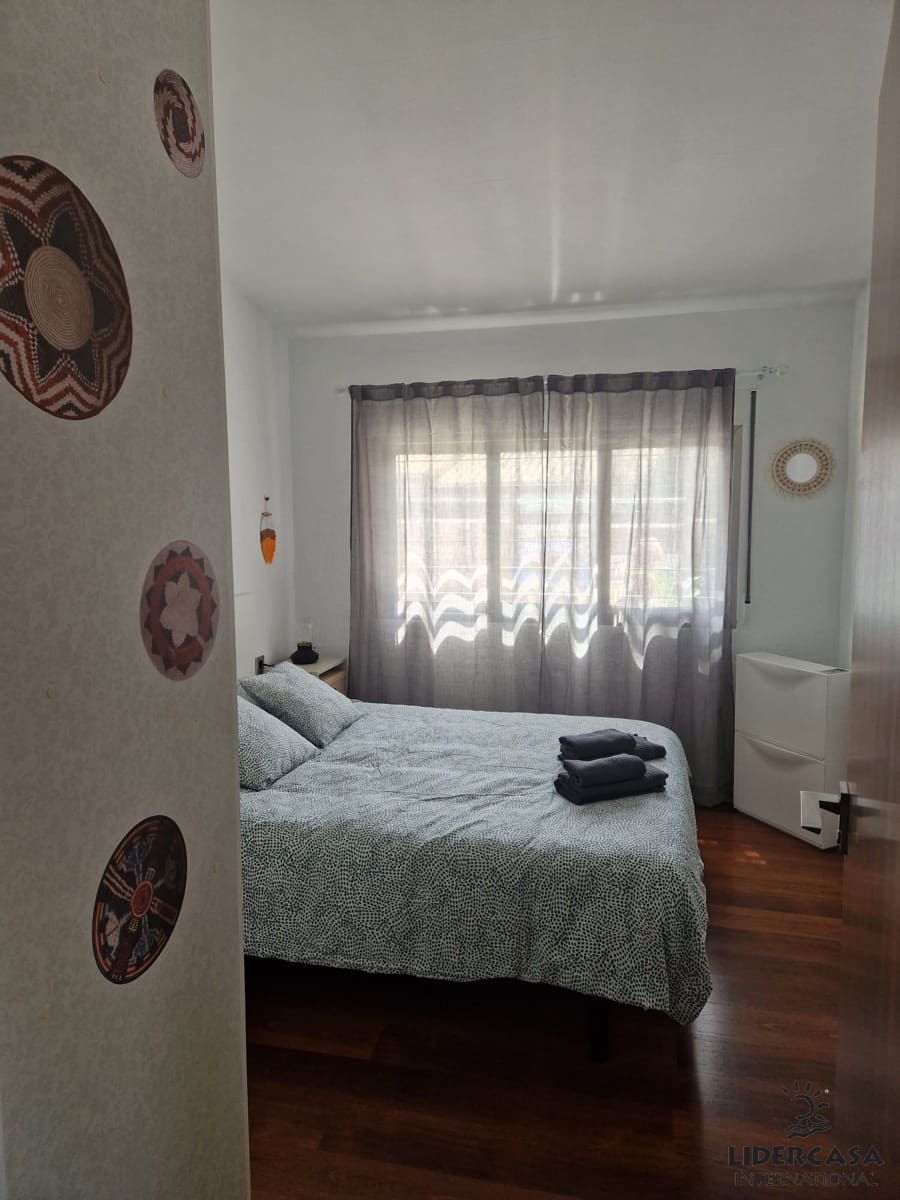 4 sypialnia Dom szeregowy na sprzedaż w Orihuela Costa z basenem garażem - 630 000 € (Ref: 9450730)