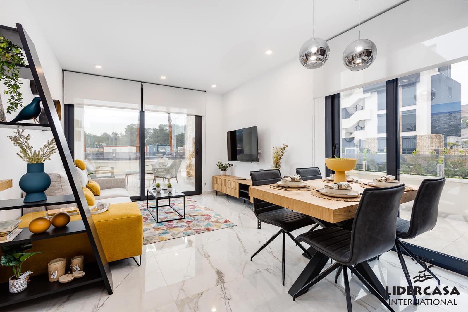 2 soverom Leilighet til salgs i Orihuela med svømmebasseng garasje - € 295 000 (Ref: 9450732)