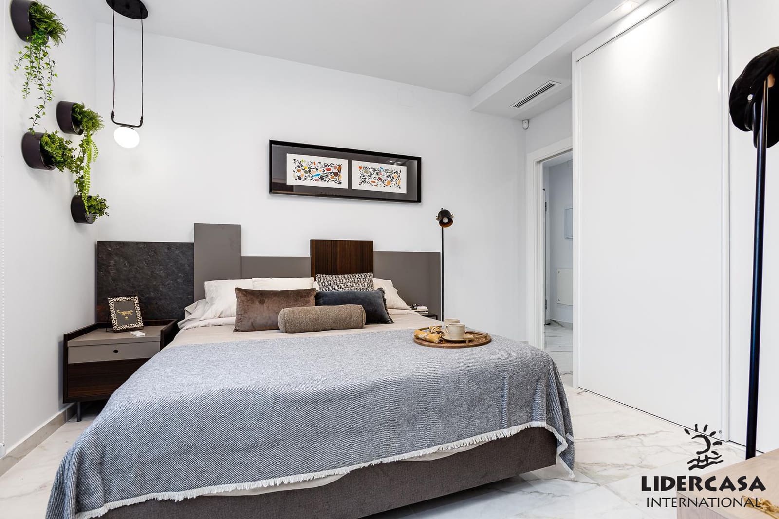 2 soverom Leilighet til salgs i Orihuela med svømmebasseng garasje - € 295 000 (Ref: 9450732)