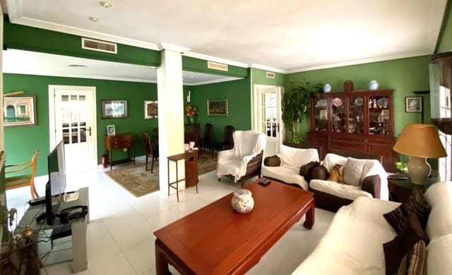 6 Zimmer Villa zu verkaufen in Dehesa de Campoamor, Orihuela mit Pool Garage - 725.000 € (Ref: 9450733)