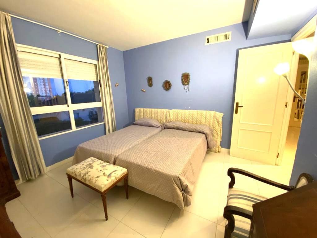 6 Zimmer Villa zu verkaufen in Dehesa de Campoamor mit Pool Garage - 725.000 € (Ref: 9450733)