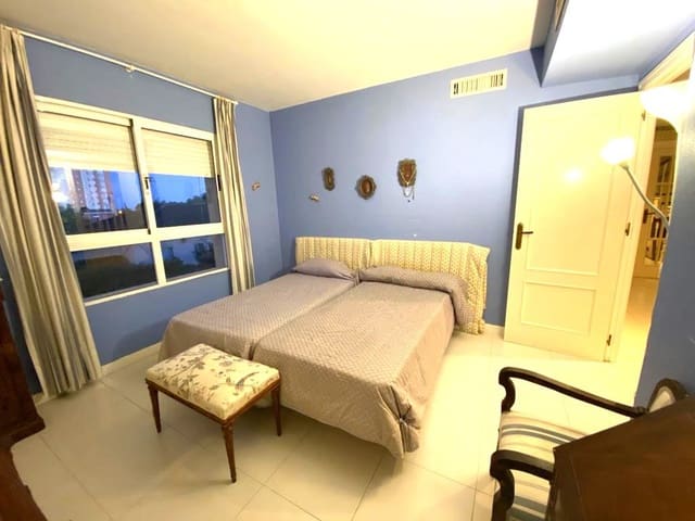 6 Zimmer Villa zu verkaufen in Dehesa de Campoamor, Orihuela mit Pool Garage - 725.000 € (Ref: 9450733)