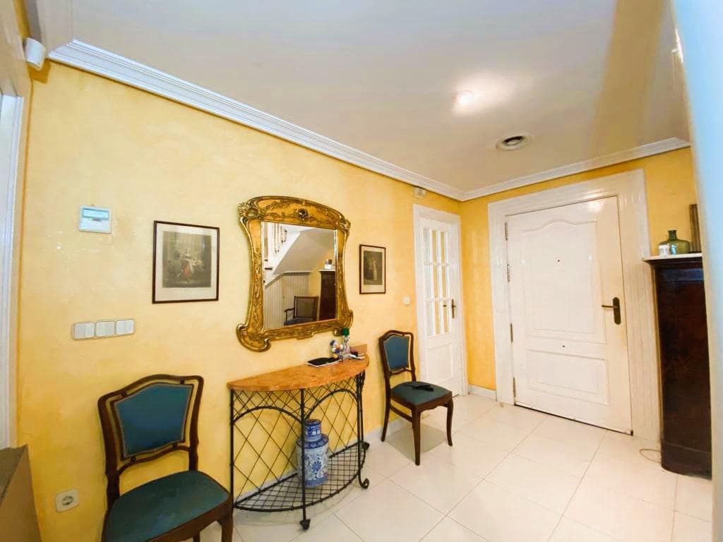 6 Zimmer Villa zu verkaufen in Dehesa de Campoamor mit Pool Garage - 725.000 € (Ref: 9450733)