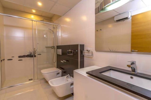 9 Zimmer Villa zu verkaufen in Dehesa de Campoamor, Orihuela mit Pool Garage - 1.900.000 € (Ref: 9450734)