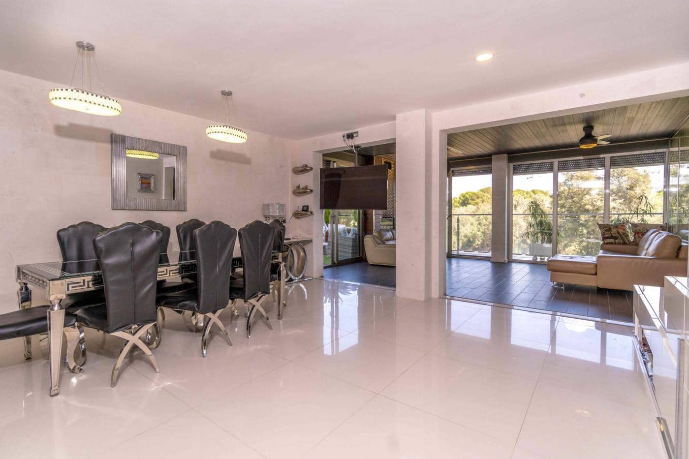 9 Zimmer Villa zu verkaufen in Orihuela mit Pool Garage - 1.900.000 € (Ref: 9450734)