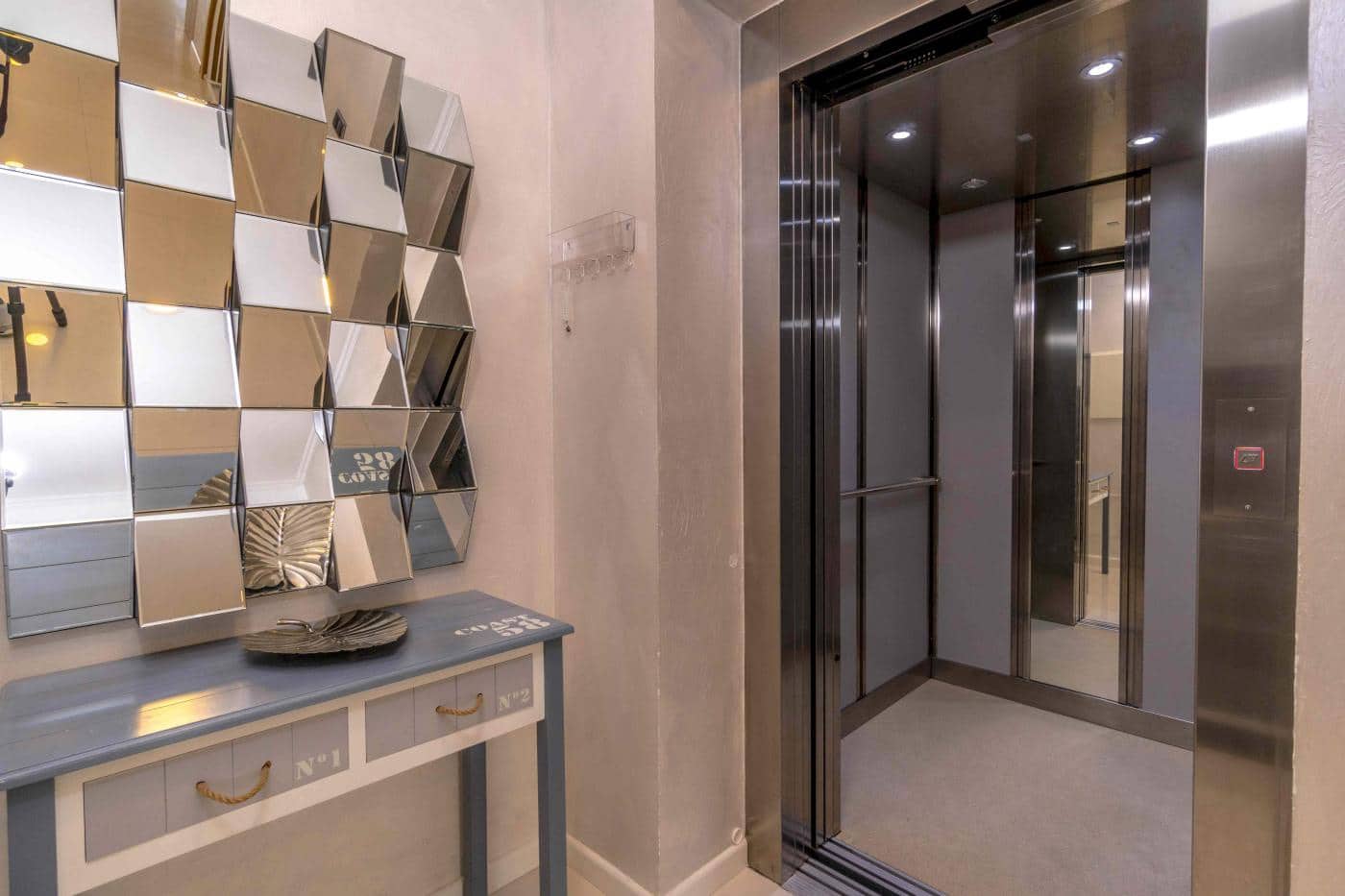 9 Zimmer Villa zu verkaufen in Orihuela mit Pool Garage - 1.900.000 € (Ref: 9450734)