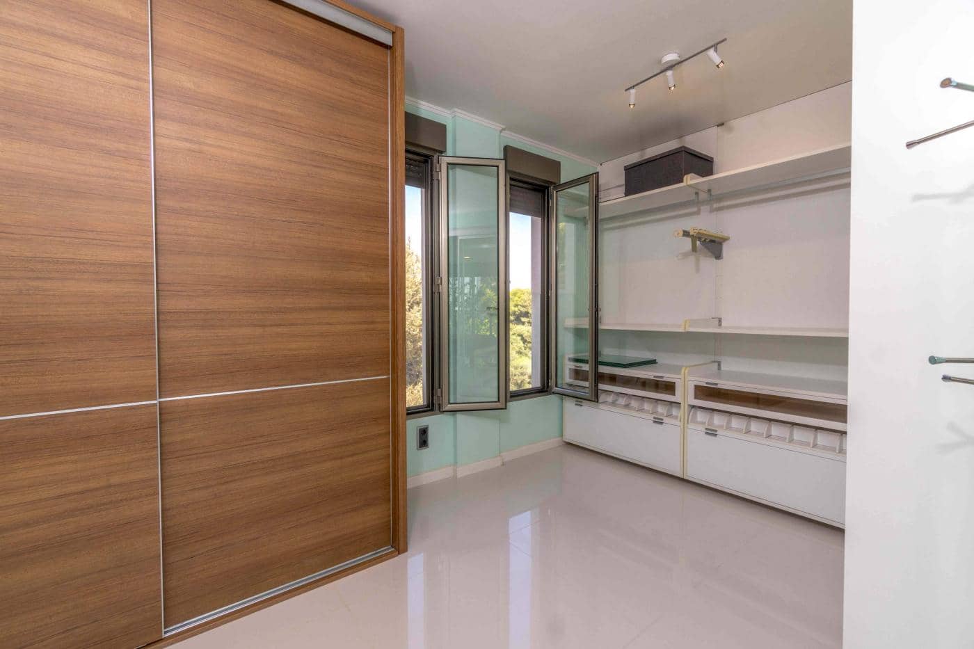 9 Zimmer Villa zu verkaufen in Orihuela mit Pool Garage - 1.900.000 € (Ref: 9450734)