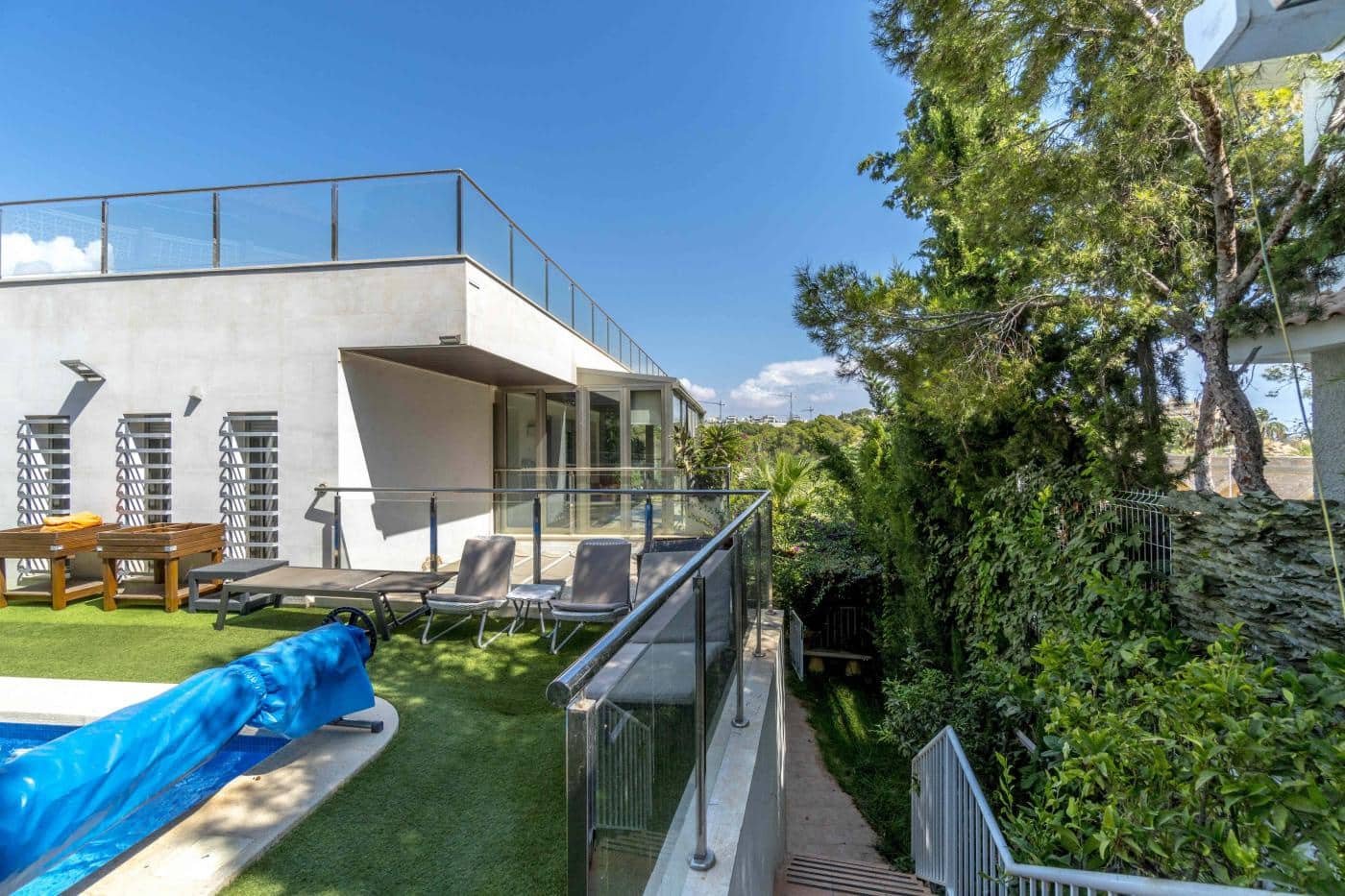 9 Zimmer Villa zu verkaufen in Orihuela mit Pool Garage - 1.900.000 € (Ref: 9450734)