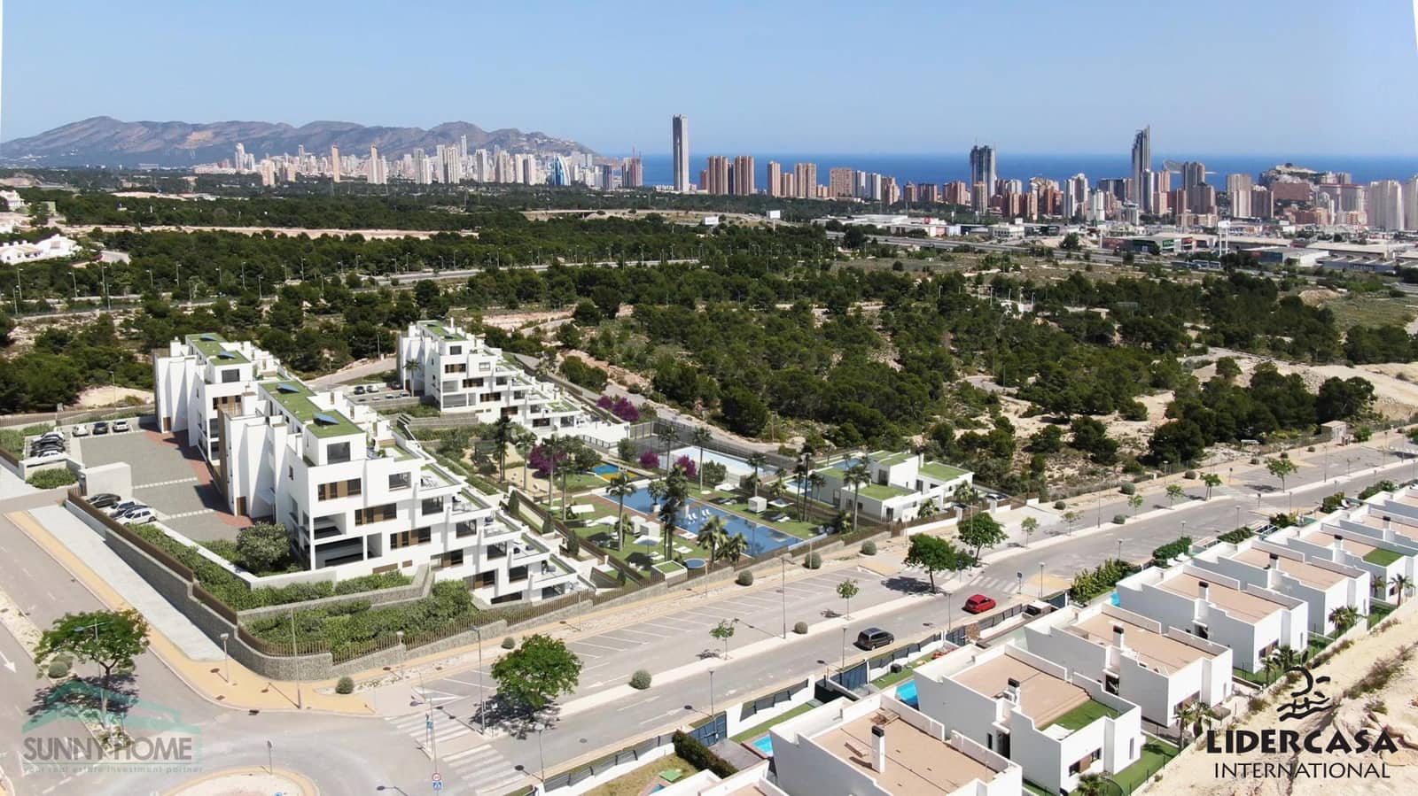 3 sypialnia Penthouse na sprzedaż w Benidorm z basenem garażem - 440 000 € (Ref: 9450741)