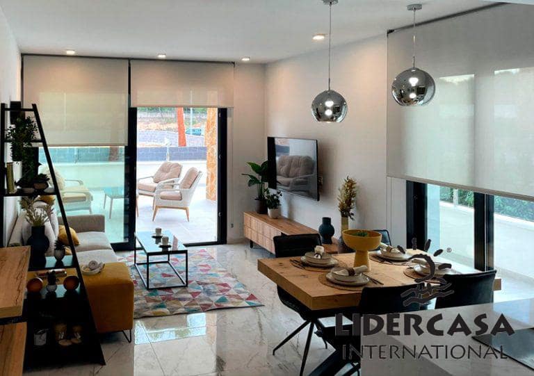 Apartamento de 2 habitaciones en Guardamar del Segura en venta con piscina garaje - 299.000 € (Ref: 9450747)